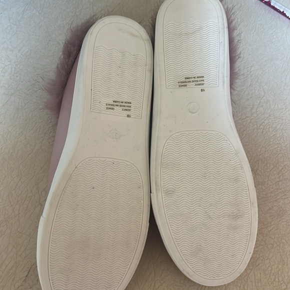 Fur sneakers - Picture 4 of 5